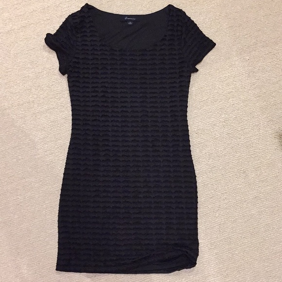 Forever 21 Dresses & Skirts - Forever 21 black ruffle bodycon dress worn once!!